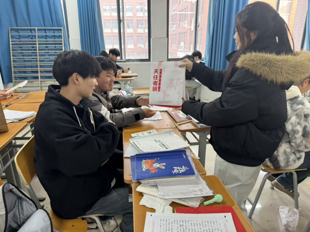 2025-12-10 10:27:56.278000 2025-12-10 10:27:56.278000